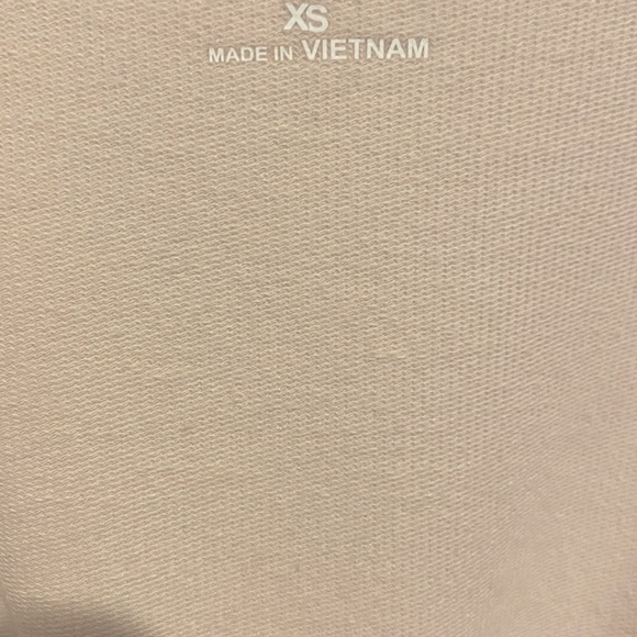 Hand over heart Manduka light pink sweatshirt XS - Picture 6 of 6